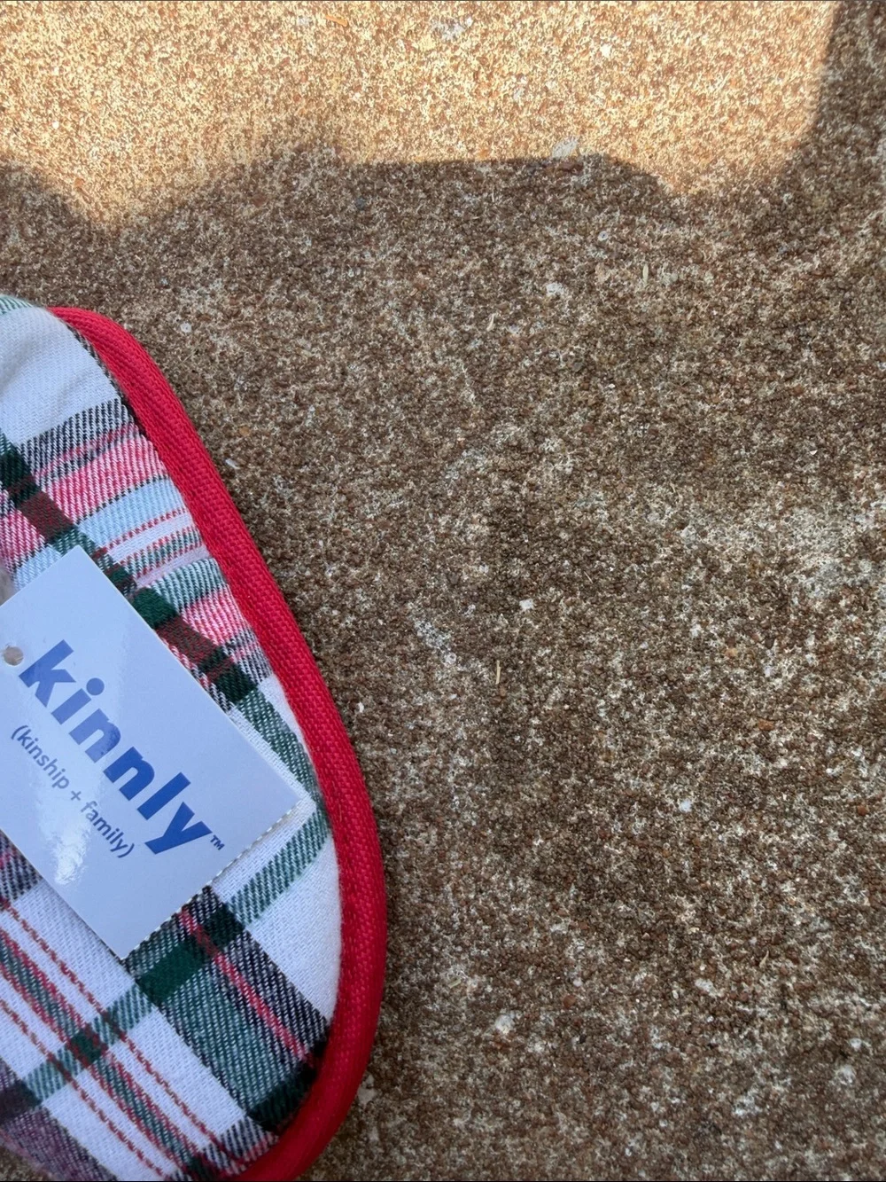 Kinnly Kids Plaid Fleece-Lined Slippers - Red/Green/White. Size 7/8 NWT